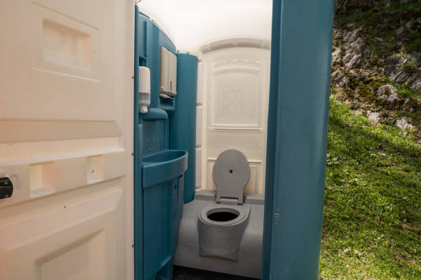 Best Best portable toilet rental  in Cloverleaf, TX